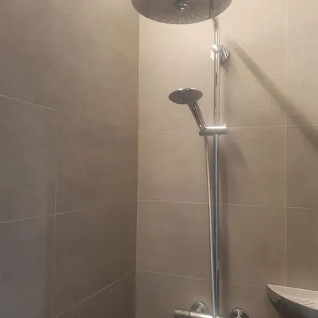 Met 2 Slaapkamers Op Zeedijk ميدل كيرك