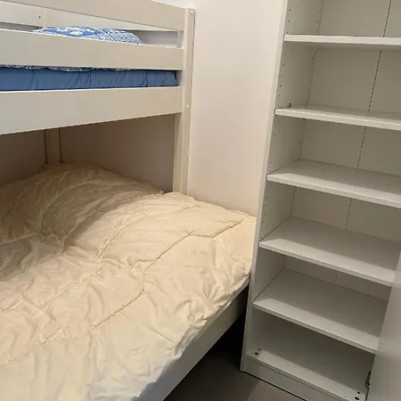 Met 2 Slaapkamers Op Zeedijk شقة *